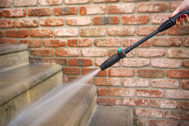 Adjustable jet nozzle